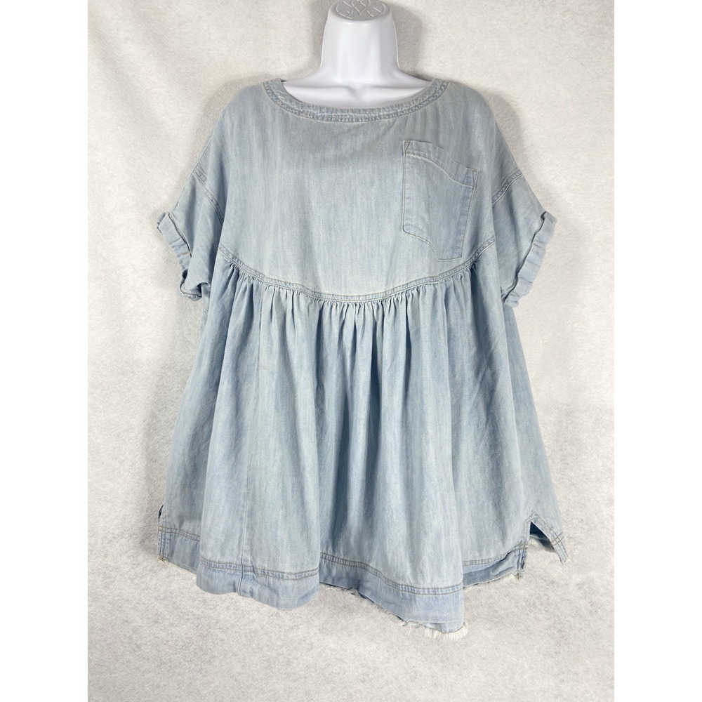 Free People We The Free Denim Top Women's XS Blue Moon City Short Sleeve Raw Hem